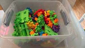 lot 1110 image: Gear Building Block Set with Storage Container