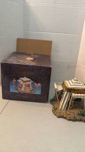 lot 1146 image: Roman Inc. Fontanini Kings Tent 5 Inch Heirloom Nativity