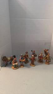 lot 1152 image: Fontanini figurines