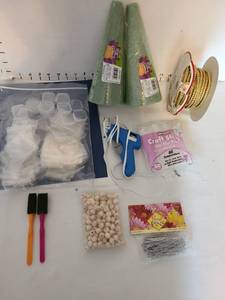 lot 1411 image: Floral Craft Supply Lot Foam Cones Rope Beads Glue Gun Pins