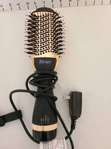 lot 1427 image: Bvser Hot Air Brush Styler, model SM-5250
