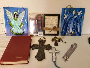 lot 1430 image: Religious lot