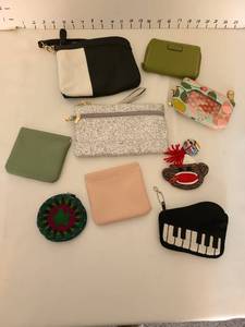 lot 1437 image: Glittery clutch and coin pursed