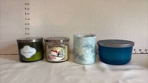 lot 1511 image: Candles, White Barn, Bath & Body Works, Hallmark, and Pier 1 Imports