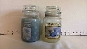 lot 1513 image: Yankee Candles