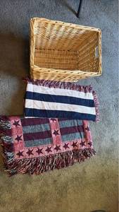 lot 1535 image: Basket with 2 Throw Blankets