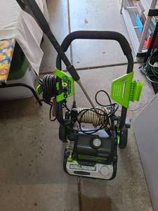 lot 3000 image: Greenworks 2000 PSI Premium Electric Pressure Washer
