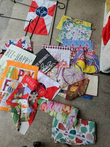 lot 3076 image: Garden flags and stakes