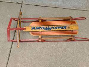 lot 3079 image: Yankee Clipper Sled with Steering Bar