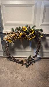 lot 3301 image: Sunflower Wreath Made with barbed wire 26x23 Inches