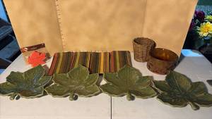 lot 3364 image: 4 Leaf Dishes, 4 Striped Runners, Basket, Place Cards 20 Count, Candle Holder