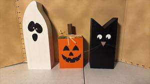lot 3367 image: Halloween Wooden Decor - Ghost, Pumpkin, Cat