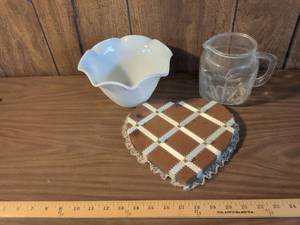 lot 2 image: White Ruffled Bowl, Clear Glass Pitcher, Decorative Trivet Lot