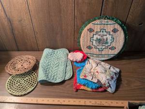 lot 34 image: Lot Home Decor Accessories Trivets Coasters Quilted Pot Holders