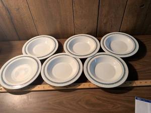 lot 46 image: Pyroceram Tableware by Corning 6 Bowls Blue Band Trim