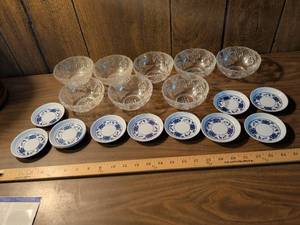 lot 55 image: Iar-Hong Melamine Dinnerware Lot 8 Bowls 9 Plates Blue Floral