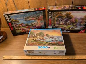 lot 91 image: Thomas Kinkade Seaside Haven 2000 Piece Jigsaw Puzzle