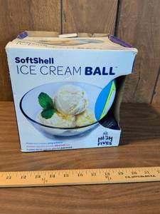 lot 117 image: SoftShell Ice Cream Ball High Fives