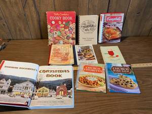 lot 122 image: Lot of 8 Cookbooks Betty Crocker Yoder Campbell Church Recipes