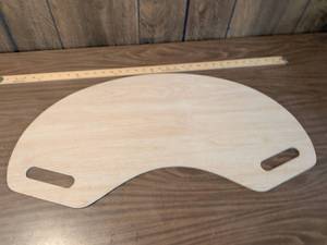 lot 124 image: Wooden Curved Cutting Board with Handles