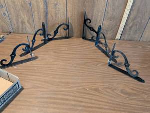 lot 132 image: Decorative Black Metal Scroll Brackets Set of 4
