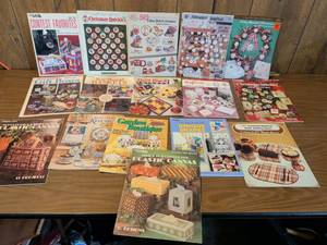 lot 145 image: Lot of 25 Plastic Canvas Craft Project Instruction Books