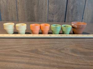 lot 151 image: Lot of 7 Small Clay Terracotta Pots Mixed Colors Cream Orange Green Brown