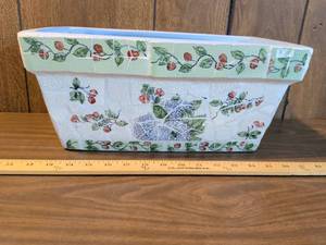 lot 154 image: Ceramic Planter with Strawberry and Hydrangea Floral Design