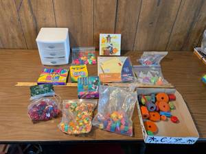 lot 172 image: Kids Craft Supplies Lot Crayola Markers Beads Dividers Storage