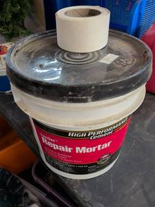 lot 185 image: FastSet High Performance Repair Mortar, mudding tape