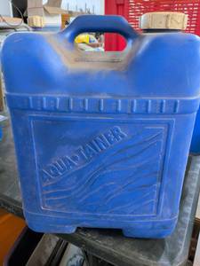 lot 188 image: Reliance Aqua Tainer 7 Gallon Water Container