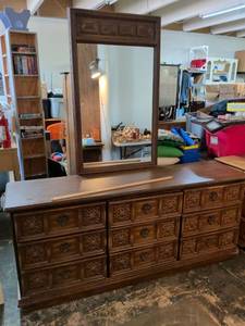 lot 201 image: Mid-Century Bedroom Dresser with Attached Mirror 9-Drawer