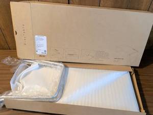 lot 250 image: Playtable Convertible Coffee Table 2 in 1