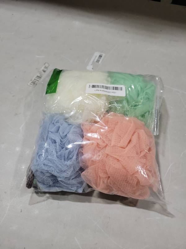 lot 6183 image: Loofah Bath Sponge 4pcs