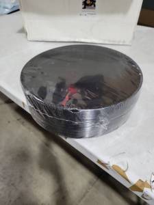 lot 5512 image: PULOTE  Black Plastic Plates - Heavy Duty Black Disposable  (10 inch Dinner) Plates, Disposable for Party, Birthday & Graduation