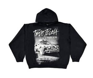 lot 5284 image: ComplexCon Hoodie