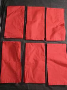 lot 60175 image: Red Cloth Napkins Lot of 6