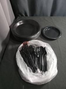 lot 60181 image: Black Disposable Dinnerware Set Plates Bowls Forks Spoons Knives