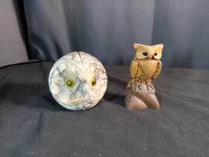 lot 60183 image: Owl Figurines Lot of 2 Carved Wood and Marble