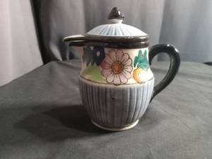 lot 60186 image: Ceramic Teapot with Lid Floral Hand-Painted Design