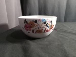 lot 60193 image: Ceramic Bowl with Floral Design