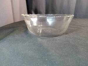 lot 60198 image: Pyrex Clear Glass Bowl with Scalloped Rim