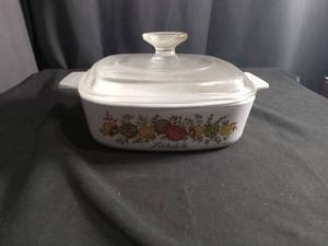 lot 60208 image: Corning Ware Echalote Casserole Dish with Lid