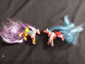 lot 60161 image: My Little Pony Figures with Styled Hair 2-Pack