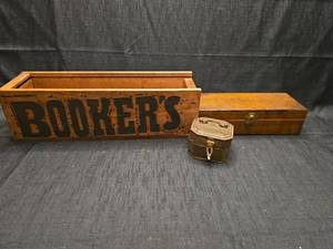 lot 3771 image: Fuller & Fuller Co. The Wildwood Syringe Medical Kit with Bookers Box