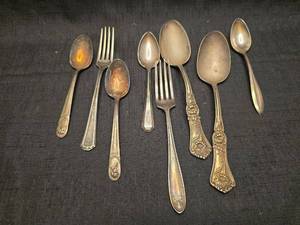lot 3780 image: Gorham Flatware Silverplate Mixed Lot Spoons Forks