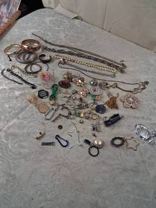 lot 34 image: Mixed Jewelry Lot Bracelets Necklaces Chains Pendants Charms