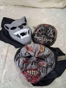 lot 97 image: 3 Piece Halloween Mask Set Cat Skull Demon Costume Masks