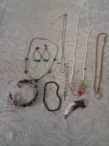 lot 98 image: Jewelry Lot 8 Pieces Necklaces Bracelets Pendants