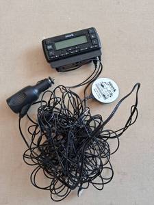 lot 125 image: Sirius Satellite Radio UC8 Receiver with Home Kit and Car Charger